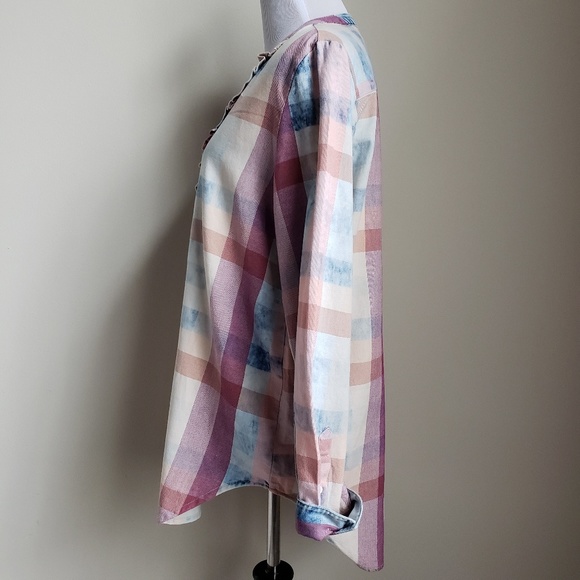 Isabella Sinclair plaid ruffle henley top small - Picture 3 of 6